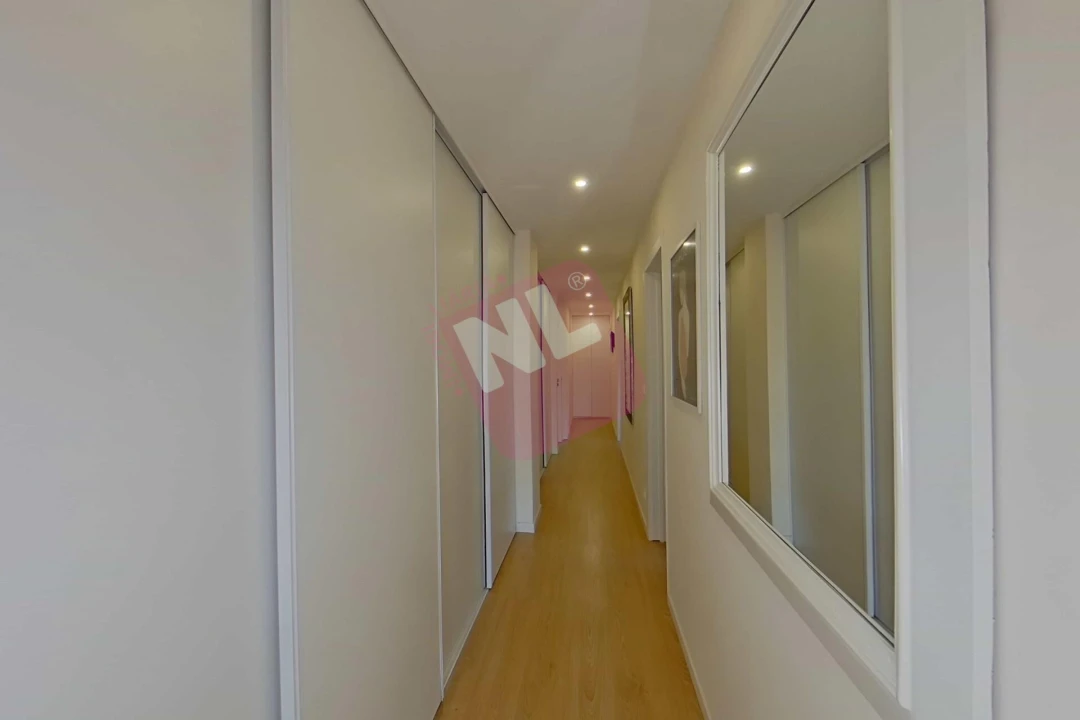 Apartamento T4 para Arrendamento em Lumiar Foto 17