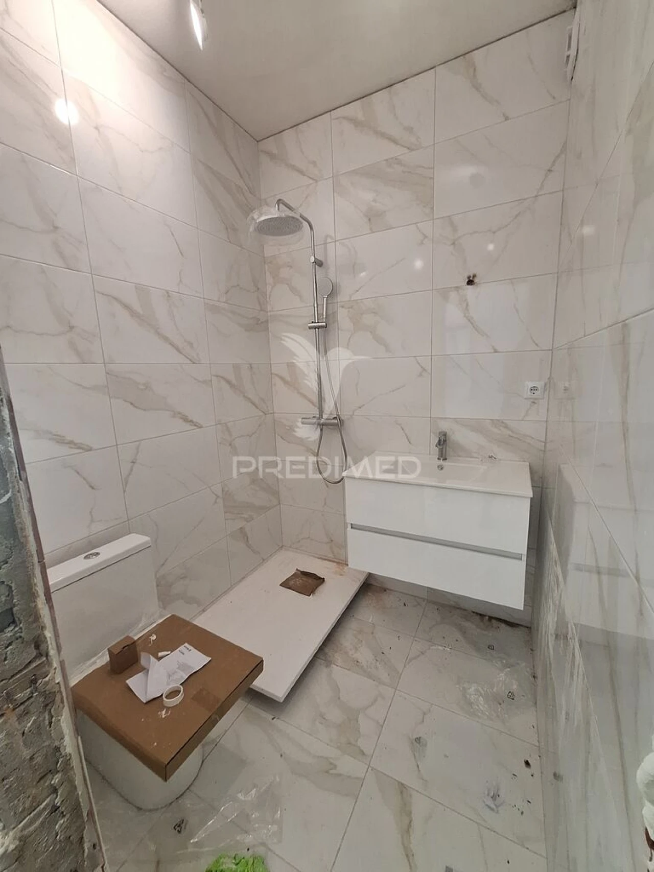 Apartamento T1 para Venda em Venteira Foto 2