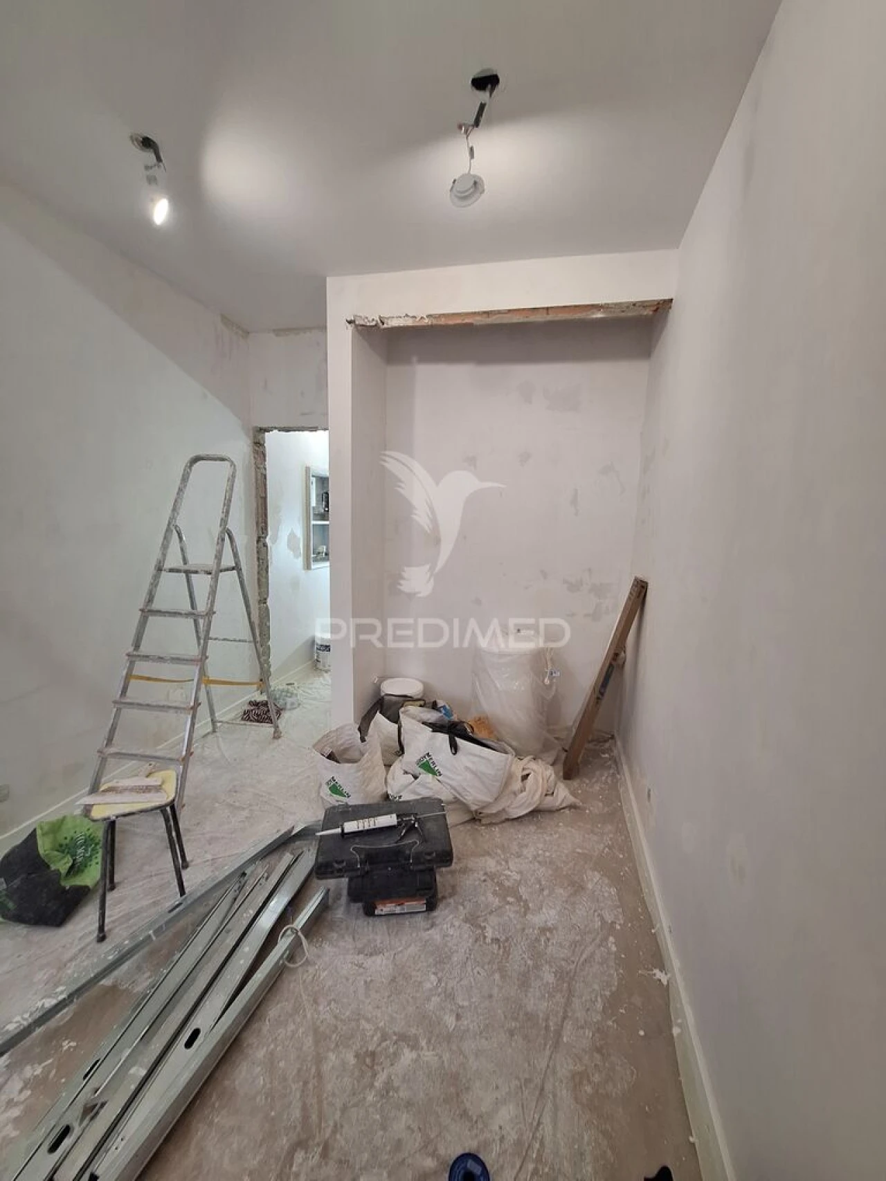 Apartamento T1 para Venda em Venteira Foto 5