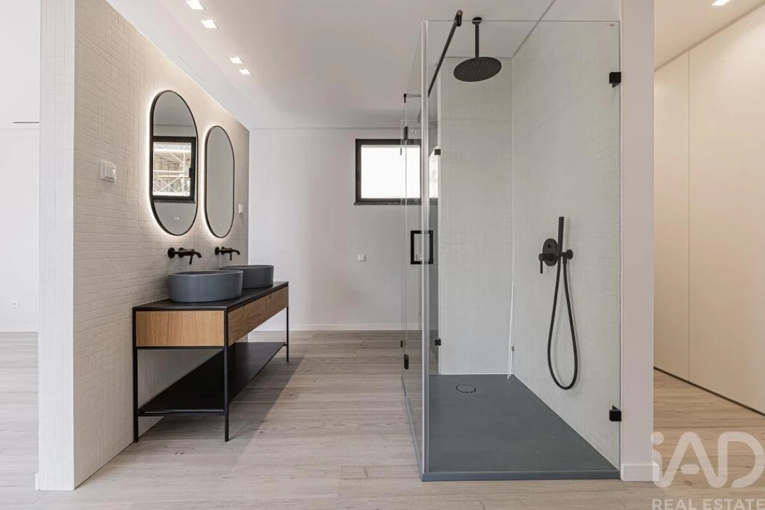 Moradia T5 para Venda em Alcabideche Foto 20