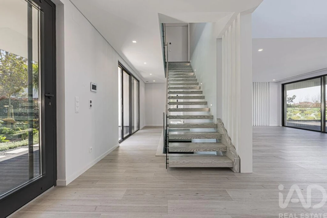 Moradia T5 para Venda em Alcabideche Foto 10