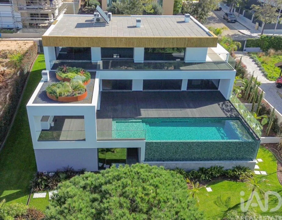 Moradia T5 para Venda em Alcabideche Foto 2