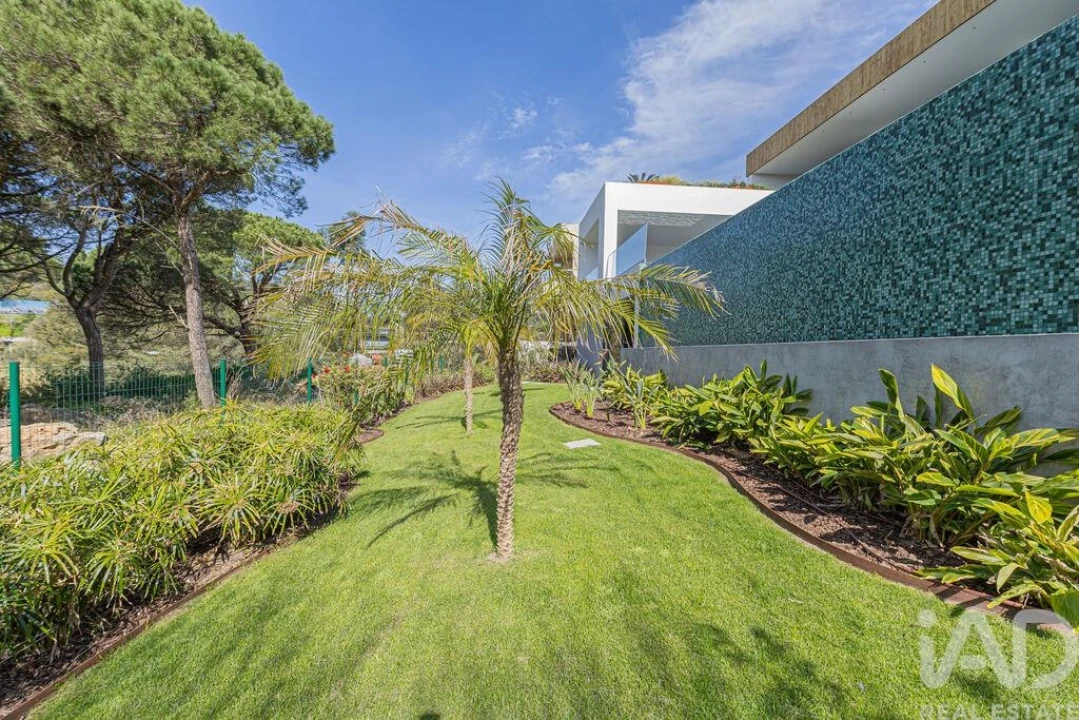 Moradia T5 para Venda em Alcabideche Foto 6