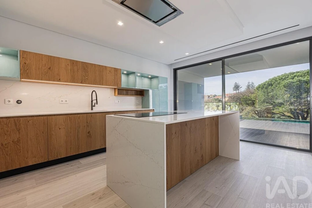 Moradia T5 para Venda em Alcabideche Foto 16