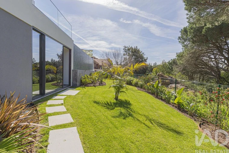 Moradia T5 para Venda em Alcabideche Foto 5