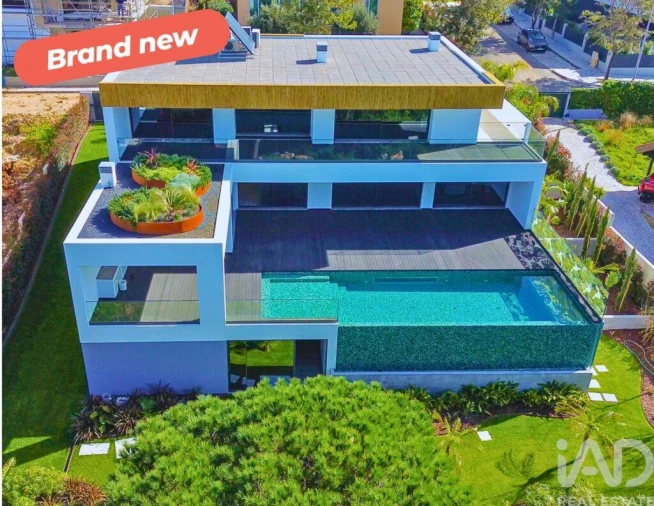 Moradia T5 para Venda em Alcabideche Foto 1