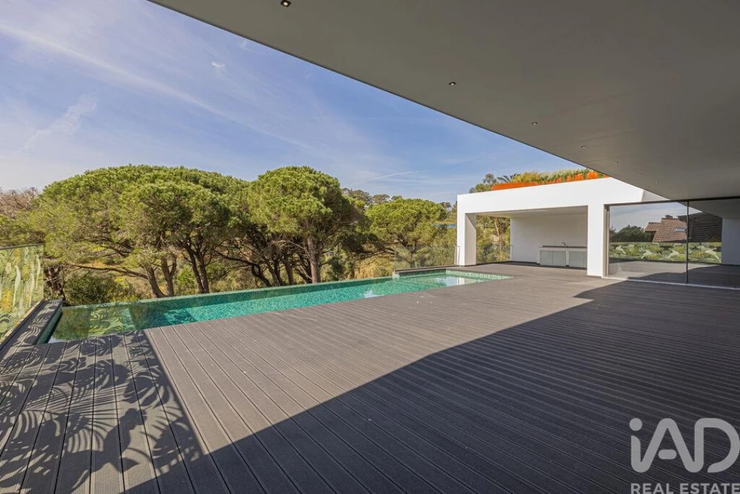 Moradia T5 para Venda em Alcabideche Foto 7