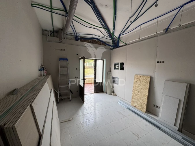 Apartamento T1 para Venda em Minde Foto 4