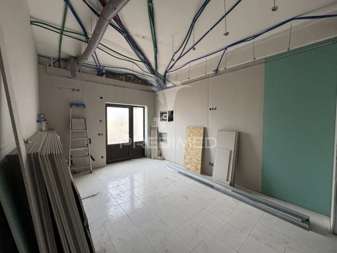 Apartamento T1 para Venda em Minde Foto 16