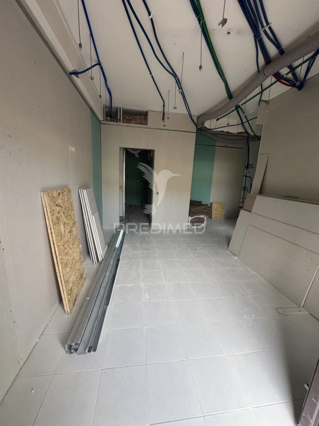 Apartamento T1 para Venda em Minde Foto 5