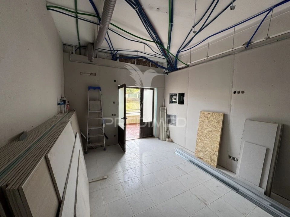 Apartamento T1 para Venda em Minde Foto 4