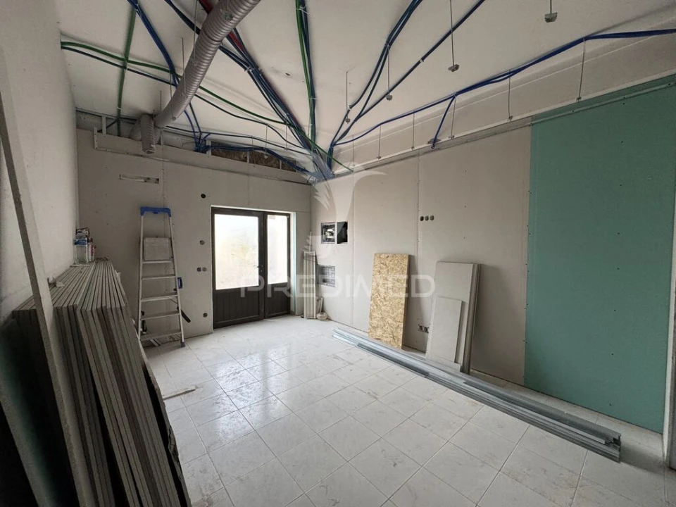 Apartamento T1 para Venda em Minde Foto 16