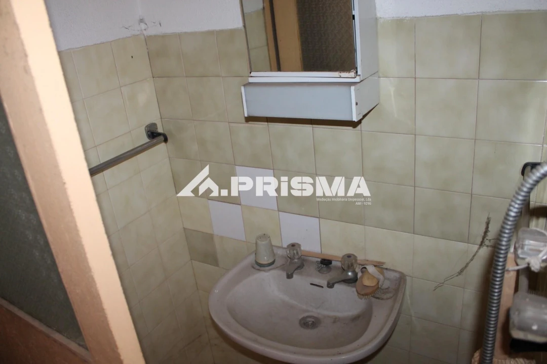 Moradia T4 para Venda em Alcains Foto 12