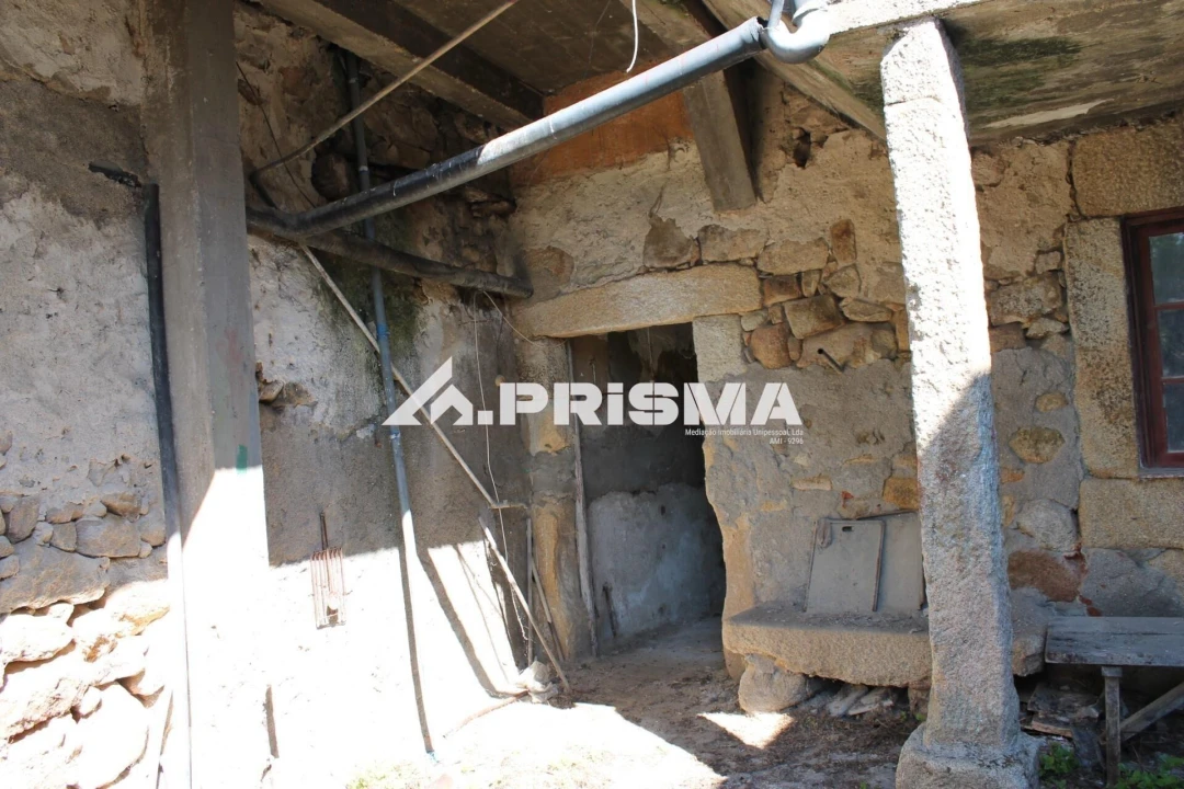 Moradia T4 para Venda em Alcains Foto 18