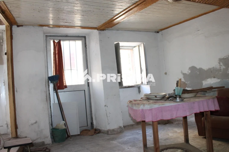 Moradia T4 para Venda em Alcains Foto 23