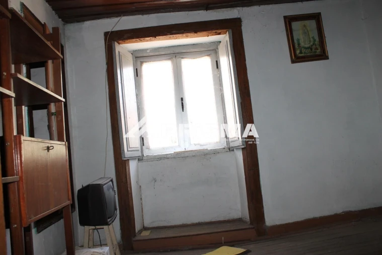 Moradia T4 para Venda em Alcains Foto 20