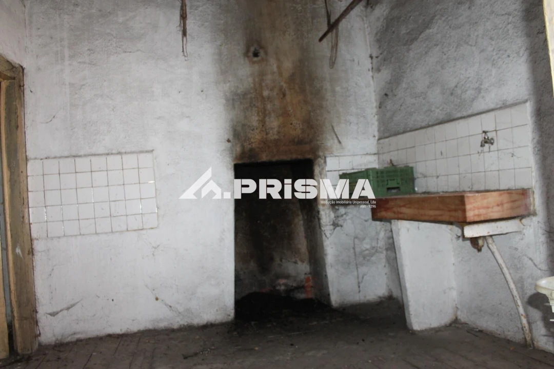 Moradia T4 para Venda em Alcains Foto 10