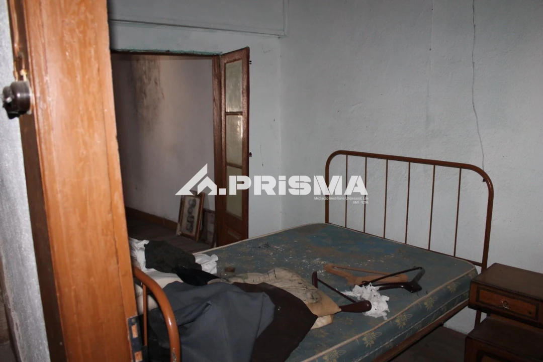 Moradia T4 para Venda em Alcains Foto 17