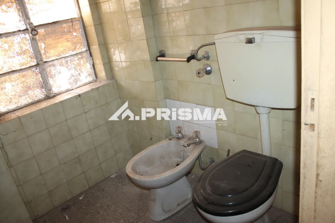 Moradia T4 para Venda em Alcains Foto 6