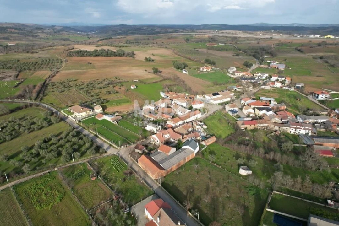 Armazém para Venda em Baçal Foto 9