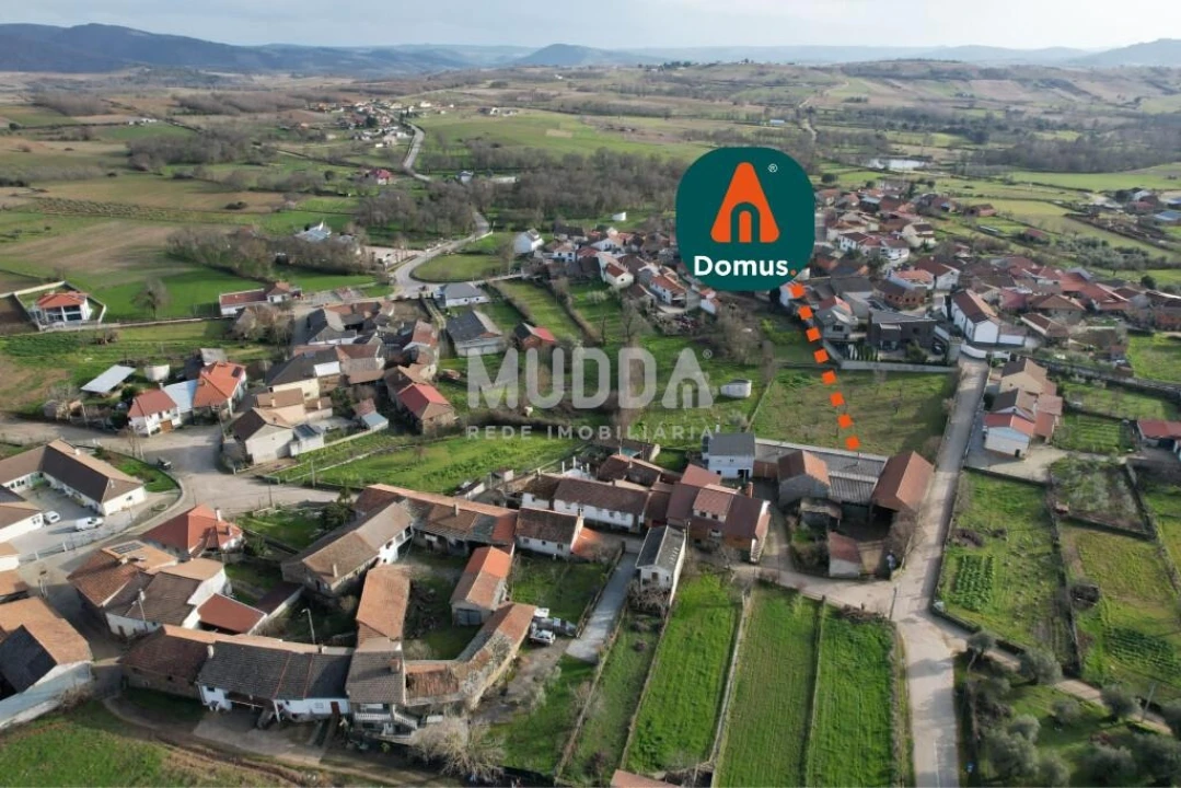 Armazém para Venda em Baçal Foto 1