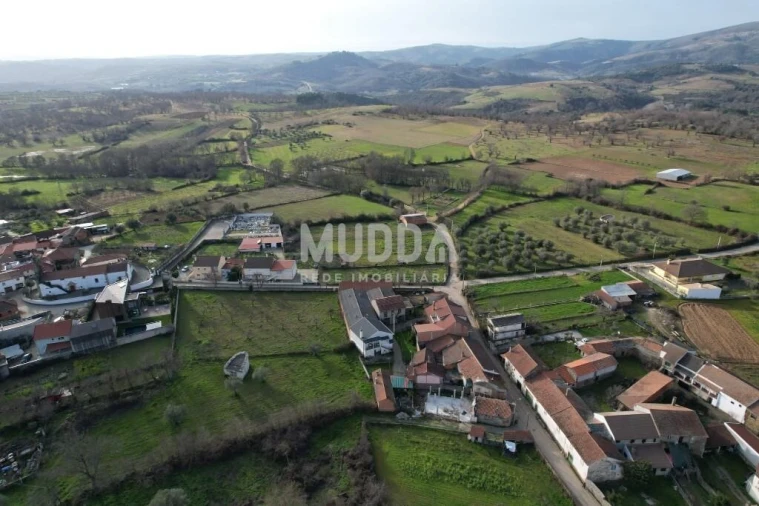 Armazém para Venda em Baçal Foto 11