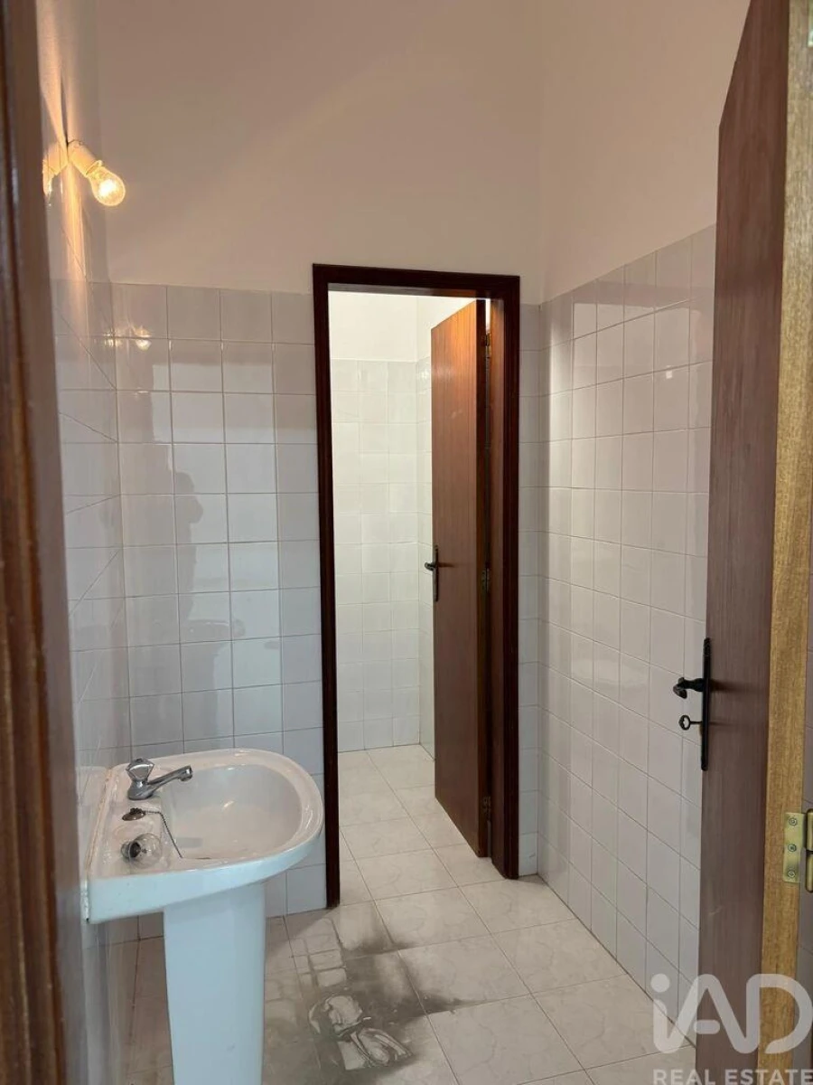 Loja para Arrendamento em Lagoa e Carvoeiro Foto 15