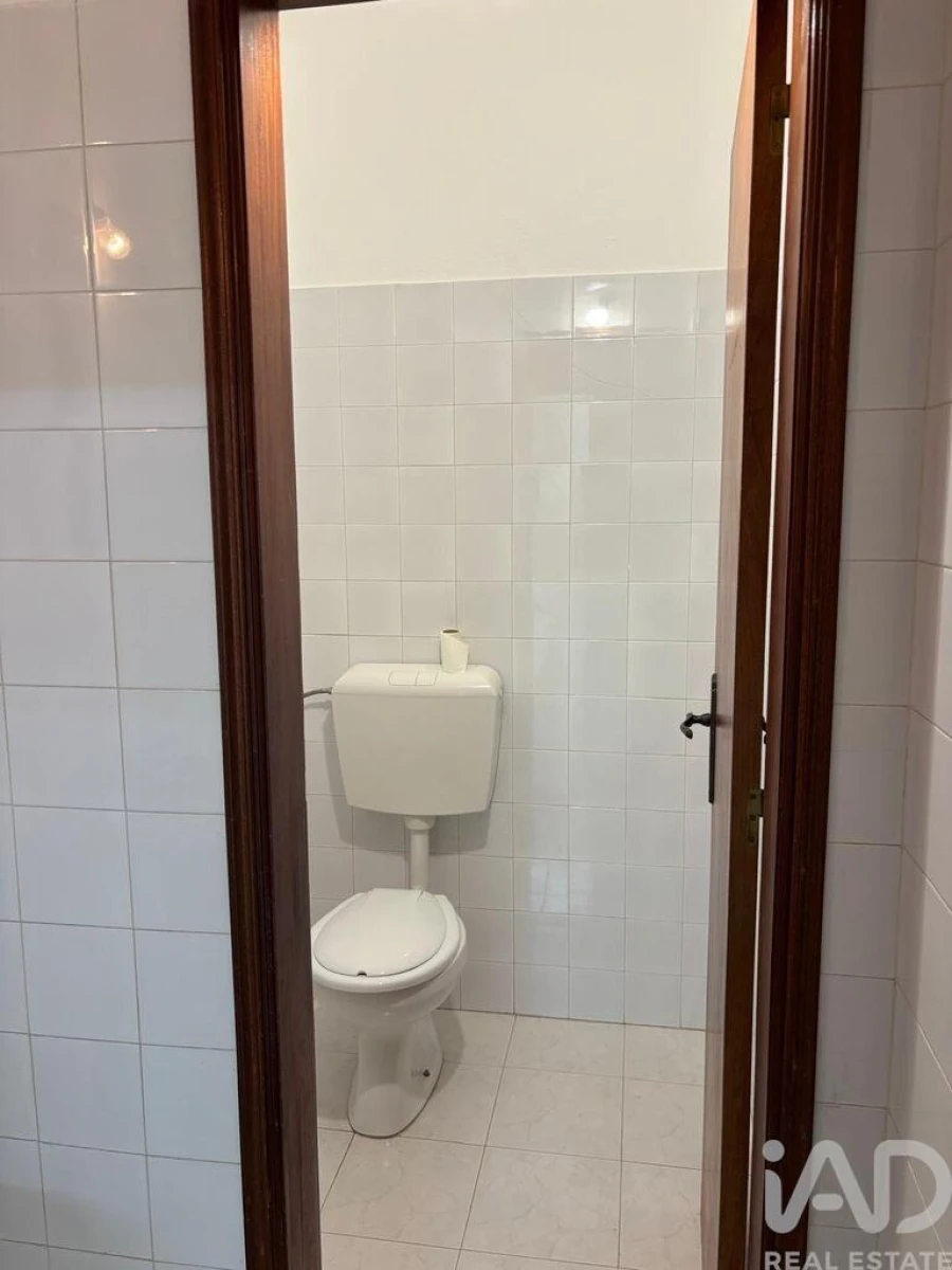 Loja para Arrendamento em Lagoa e Carvoeiro Foto 13