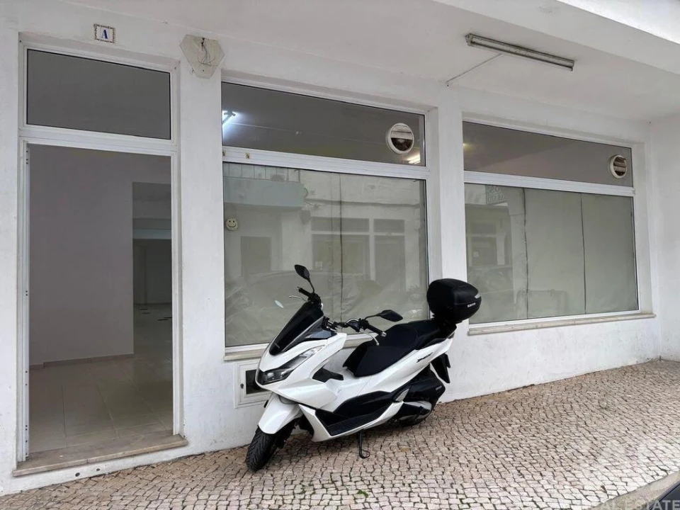 Loja para Arrendamento em Lagoa e Carvoeiro Foto 6