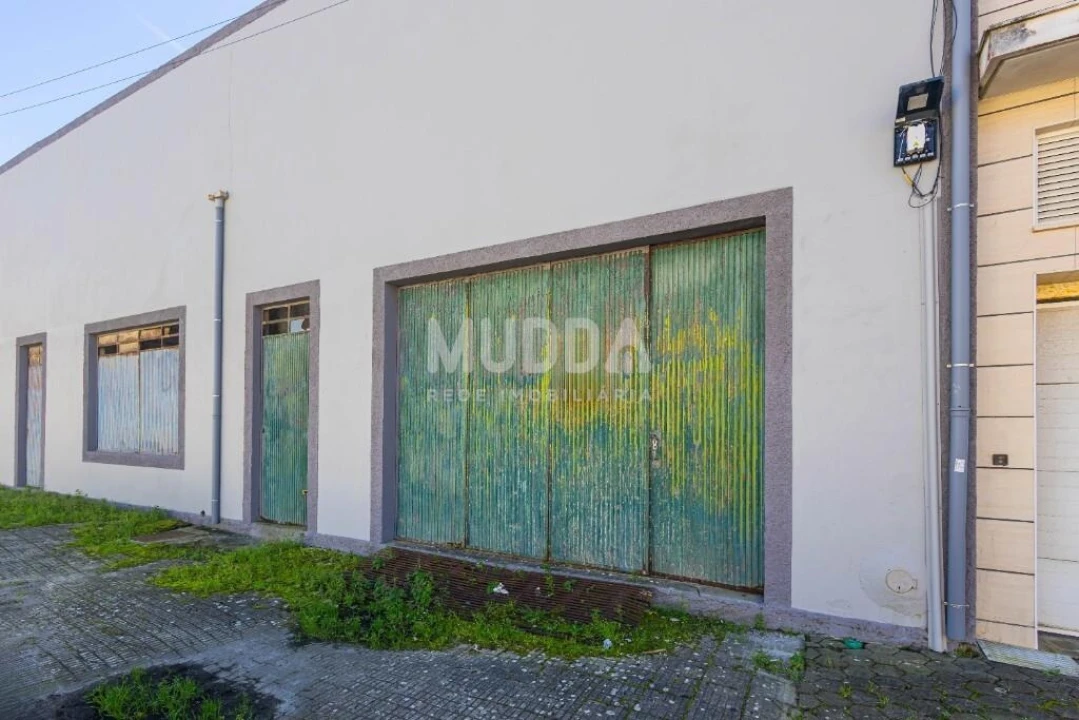 Armazém para Venda em Esgueira Foto 3