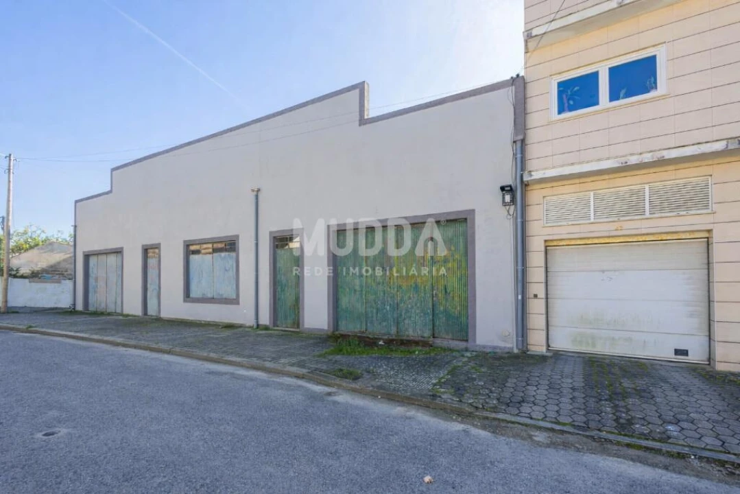 Armazém para Venda em Esgueira Foto 1