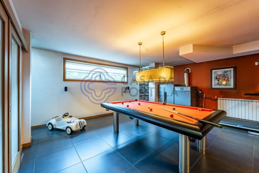 Moradia T4 para Venda em Nogueira e Silva Escura Foto 39