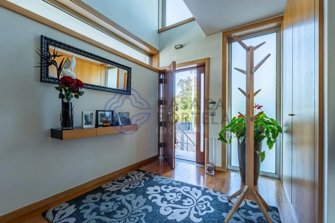 Moradia T4 para Venda em Nogueira e Silva Escura Foto 11