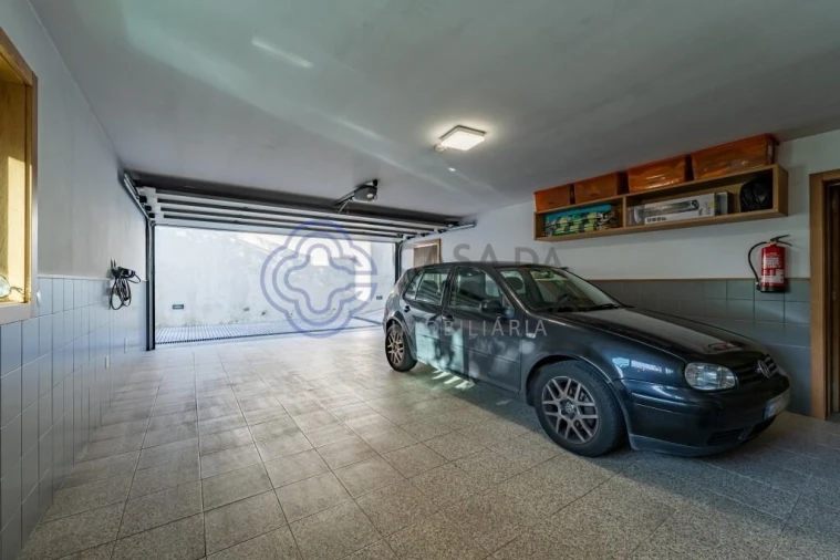 Moradia T4 para Venda em Nogueira e Silva Escura Foto 42