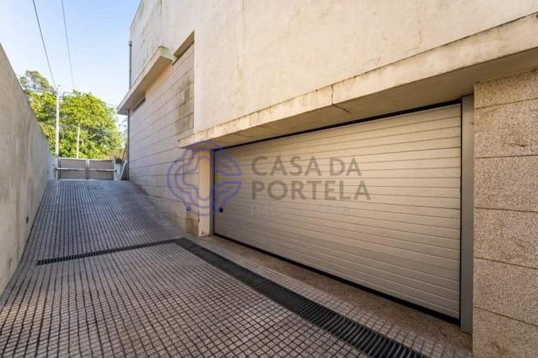 Moradia T4 para Venda em Nogueira e Silva Escura Foto 43