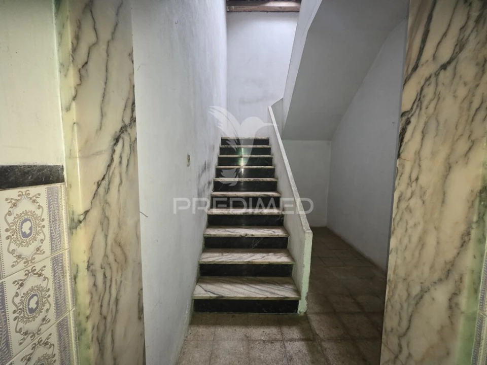 Moradia T3 para Venda em São João Baptista Foto 4