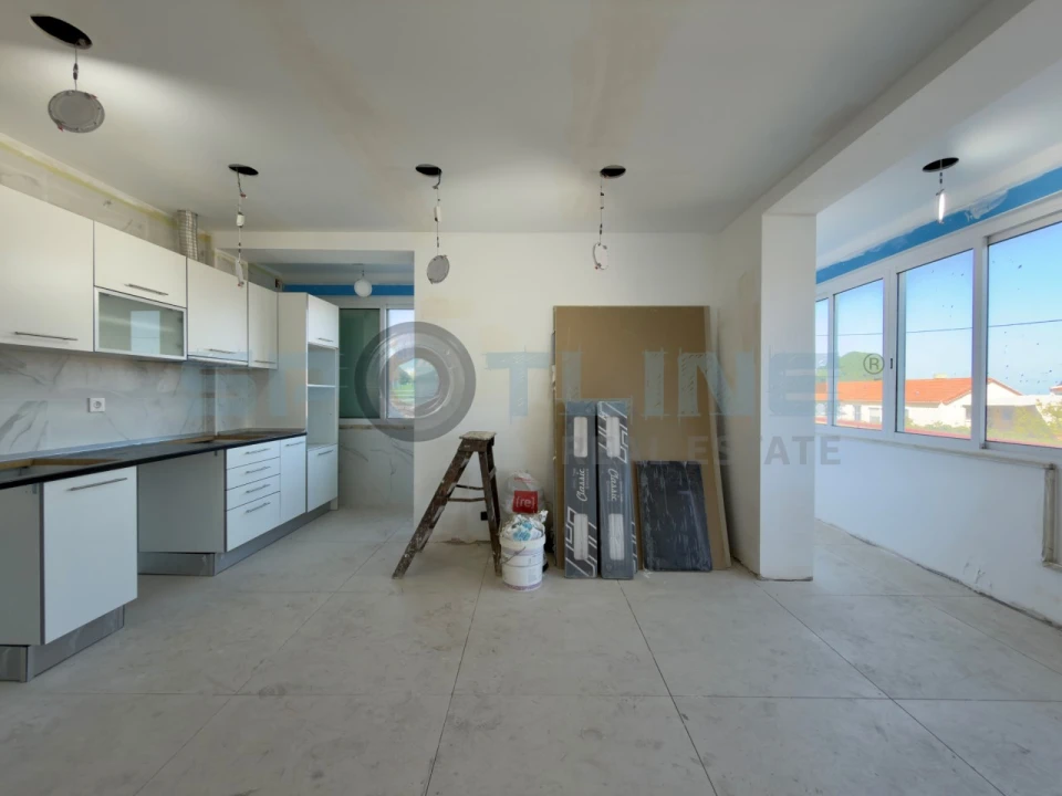 Apartamento T4 para Venda em Laranjeiro e Feijó Foto 52