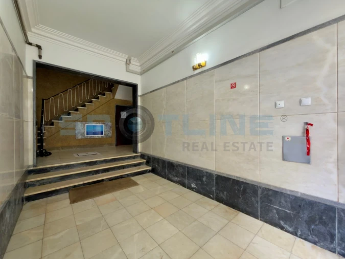 Apartamento T4 para Venda em Laranjeiro e Feijó Foto 5