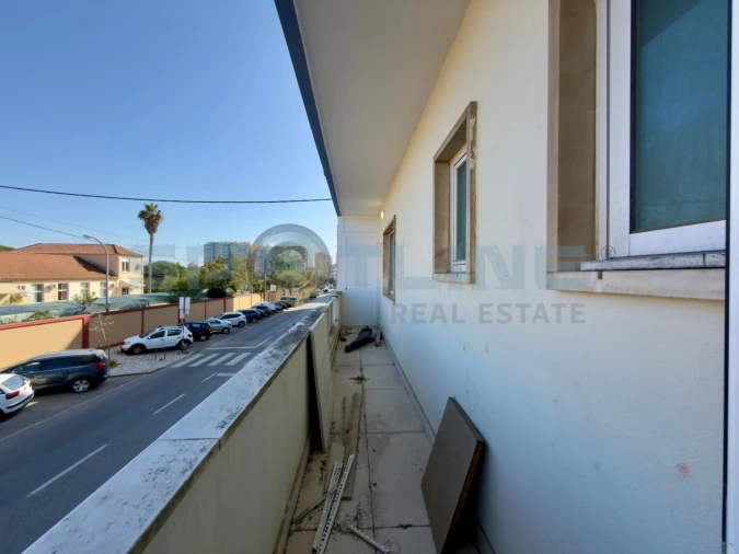 Apartamento T4 para Venda em Laranjeiro e Feijó Foto 62