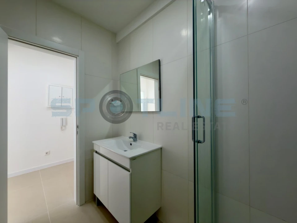 Apartamento T2 para Venda em Laranjeiro e Feijó Foto 10