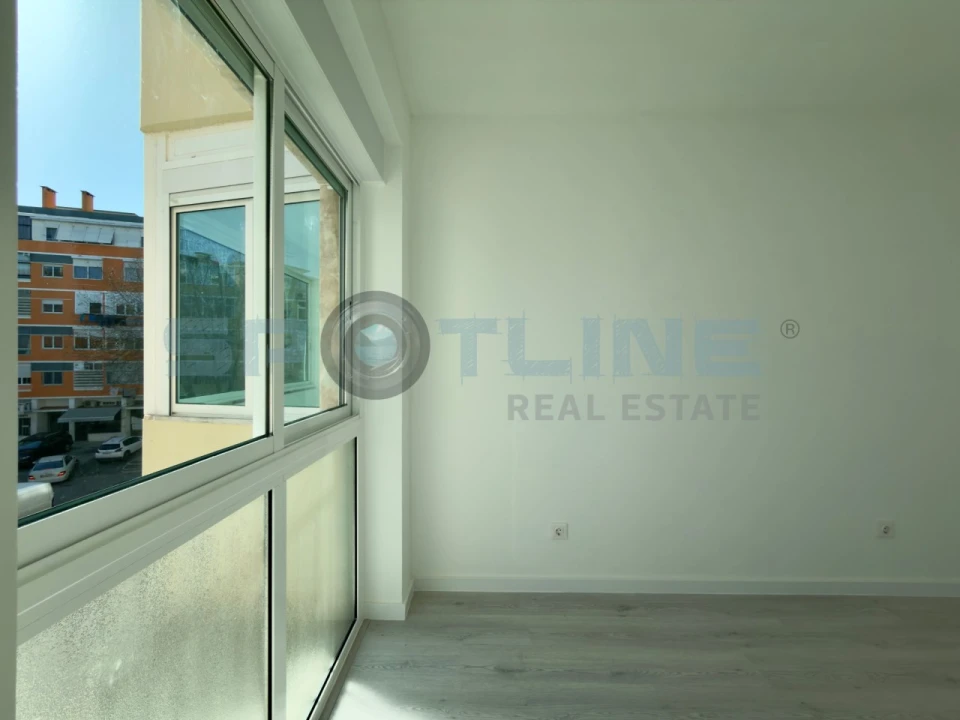 Apartamento T2 para Venda em Laranjeiro e Feijó Foto 26