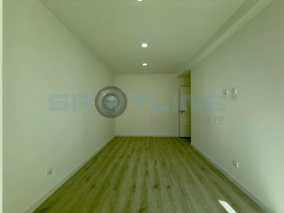 Apartamento T2 para Venda em Laranjeiro e Feijó Foto 36