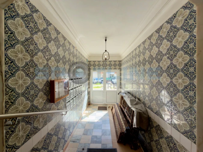 Apartamento T2 para Venda em Laranjeiro e Feijó Foto 4