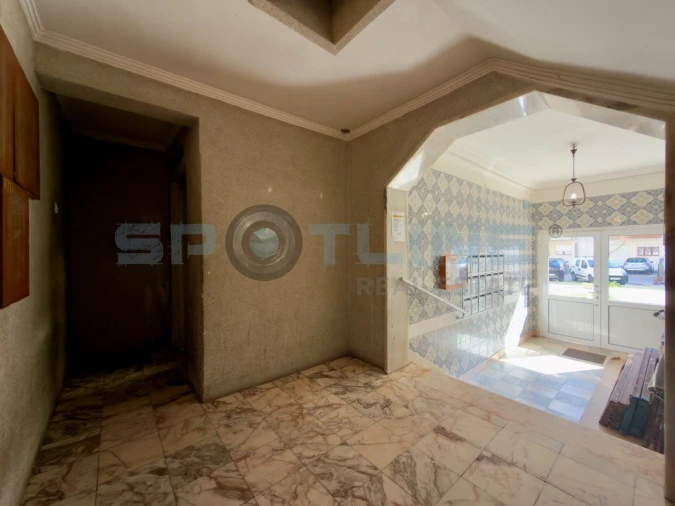 Apartamento T2 para Venda em Laranjeiro e Feijó Foto 5