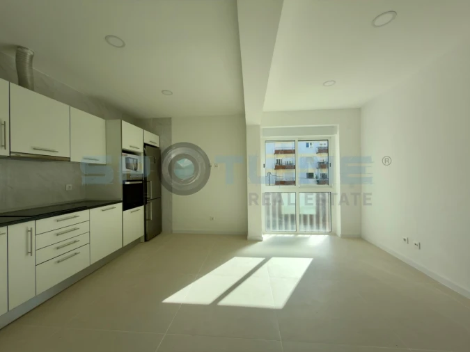 Apartamento T2 para Venda em Laranjeiro e Feijó Foto 13