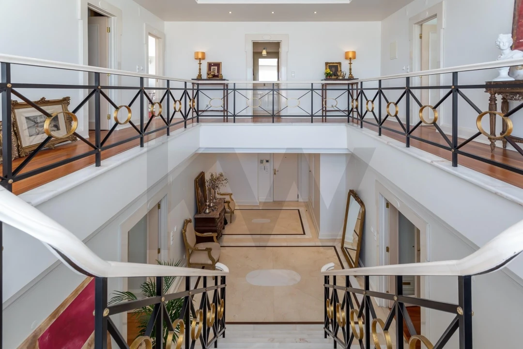 Apartamento T6 para Venda em Águas Livres Foto 19