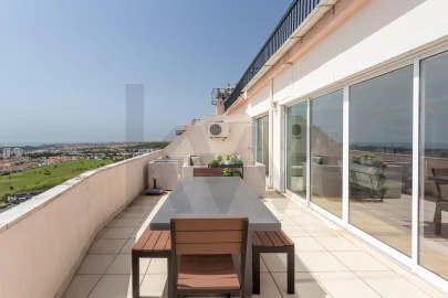 Apartamento T6 para Venda em Águas Livres
