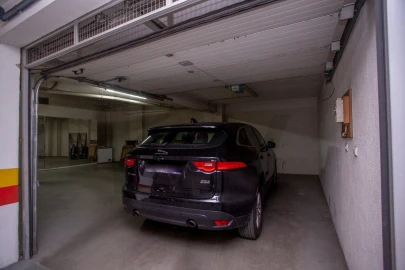 Apartamento T6 para Venda em Águas Livres