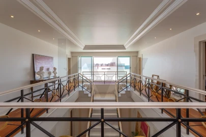 Apartamento T6 para Venda em Águas Livres