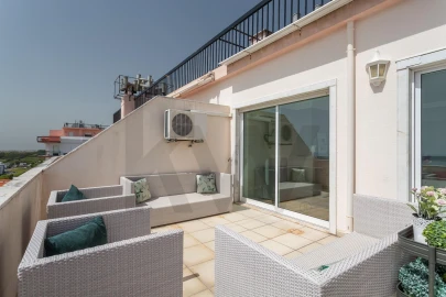 Apartamento T6 para Venda em Águas Livres